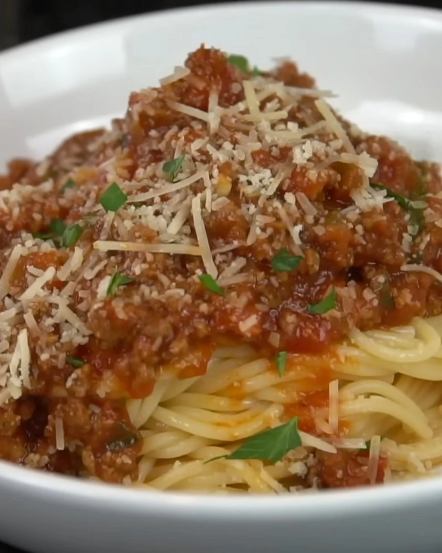 Classic Old Fashioned Spaghetti Recipe for a Quick Meal finished dish