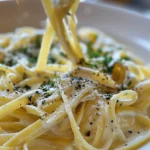 Creamy Garlic Pasta: A Simple and Delicious Recipe finished dish