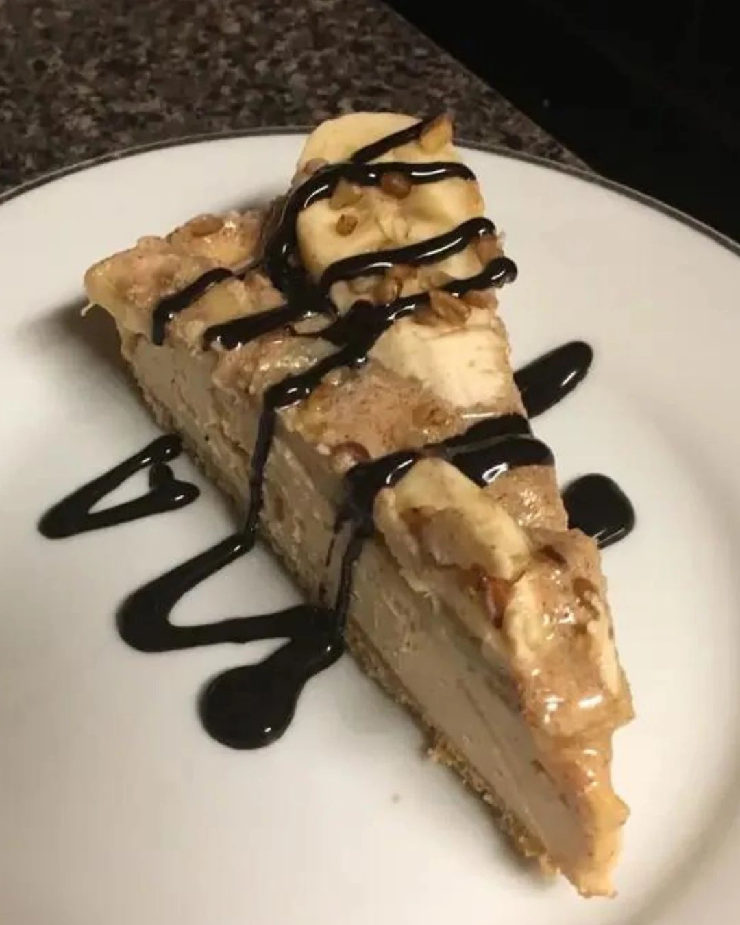 Delicious Almond Crust Banana Caramel Cheesecake Recipe finished dish