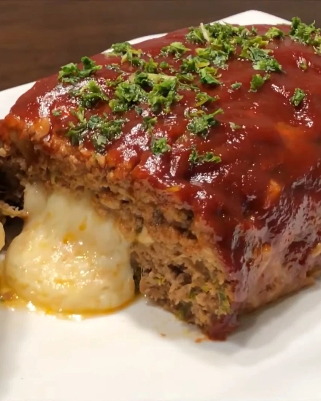 Delicious Cheese Stuffed Meatloaf Recipe finished dish