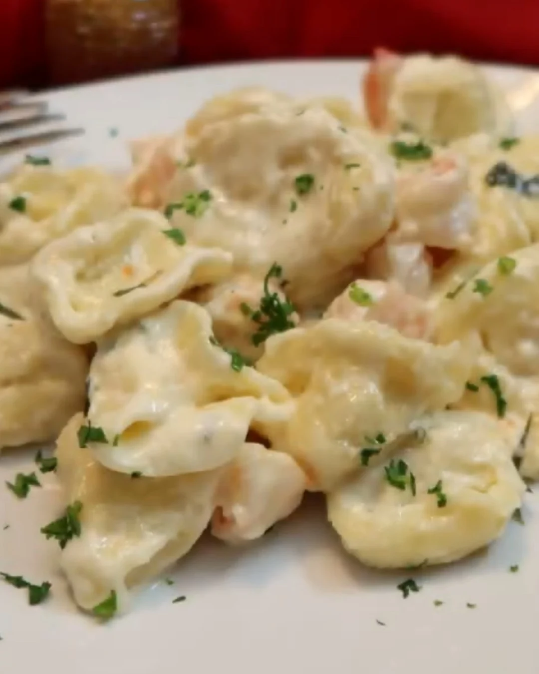 Delicious Cheesy Shrimp Tortellini Alfredo Skillet Recipe finished dish