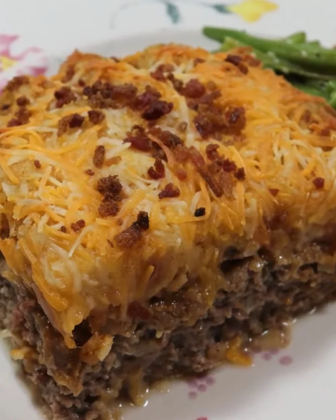 Delicious Cheesy Tater Tot Meatloaf Casserole Recipe finished dish