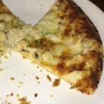 Delicious Roasted Garlic White Chicken Pizza Recipe finished dish