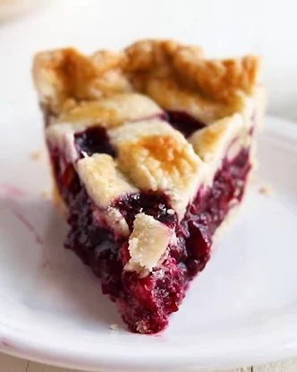 Delicious Triple Berry Pie Recipe for Summer finished dish