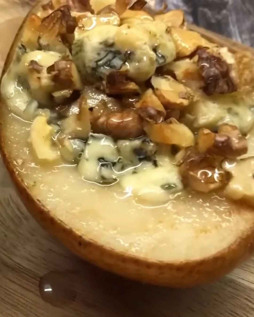 Delicious Walnut Blue Cheese Honey Pears Recipe finished dish