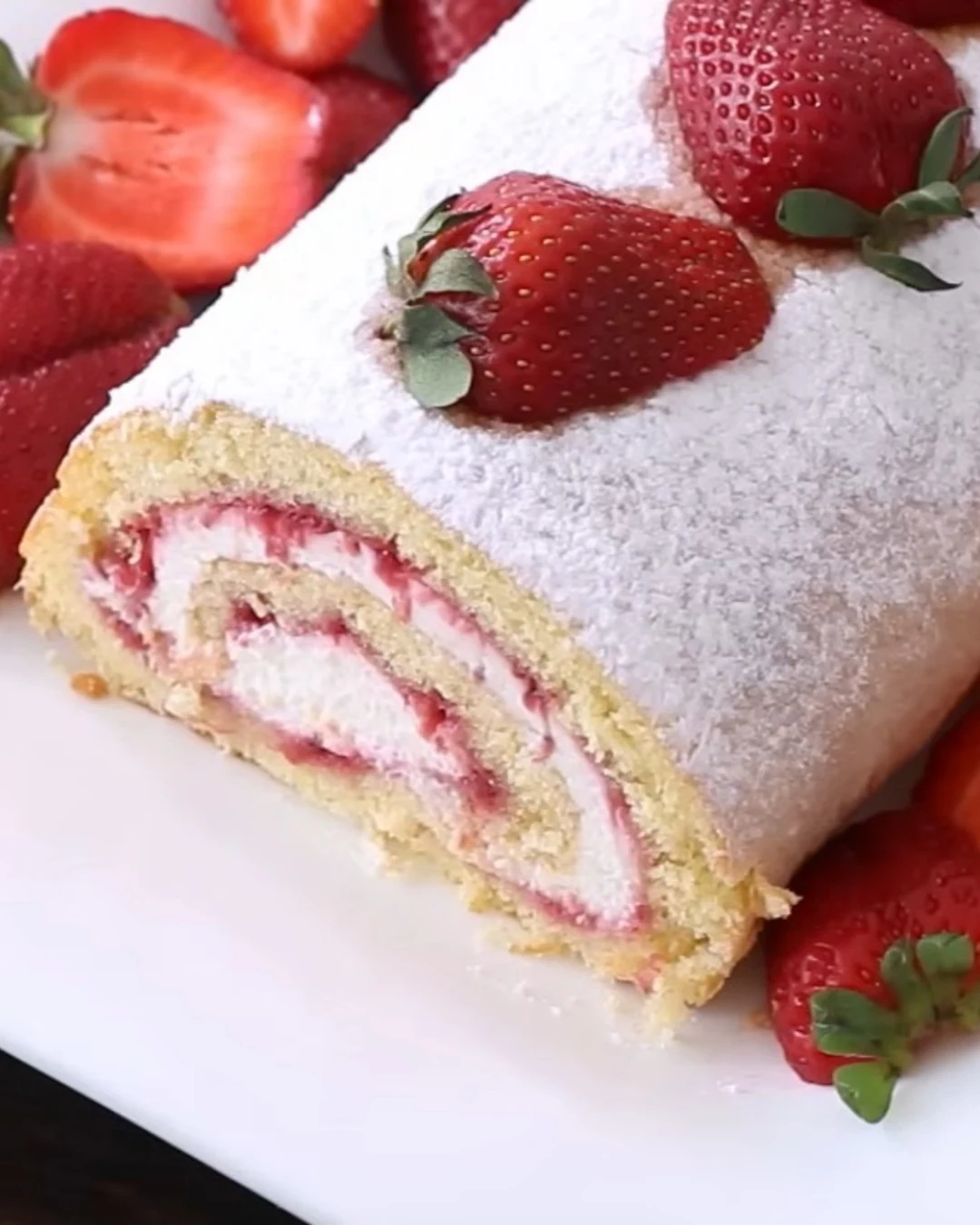 Delightful Easy Strawberry Cake Roll Recipe finished dish