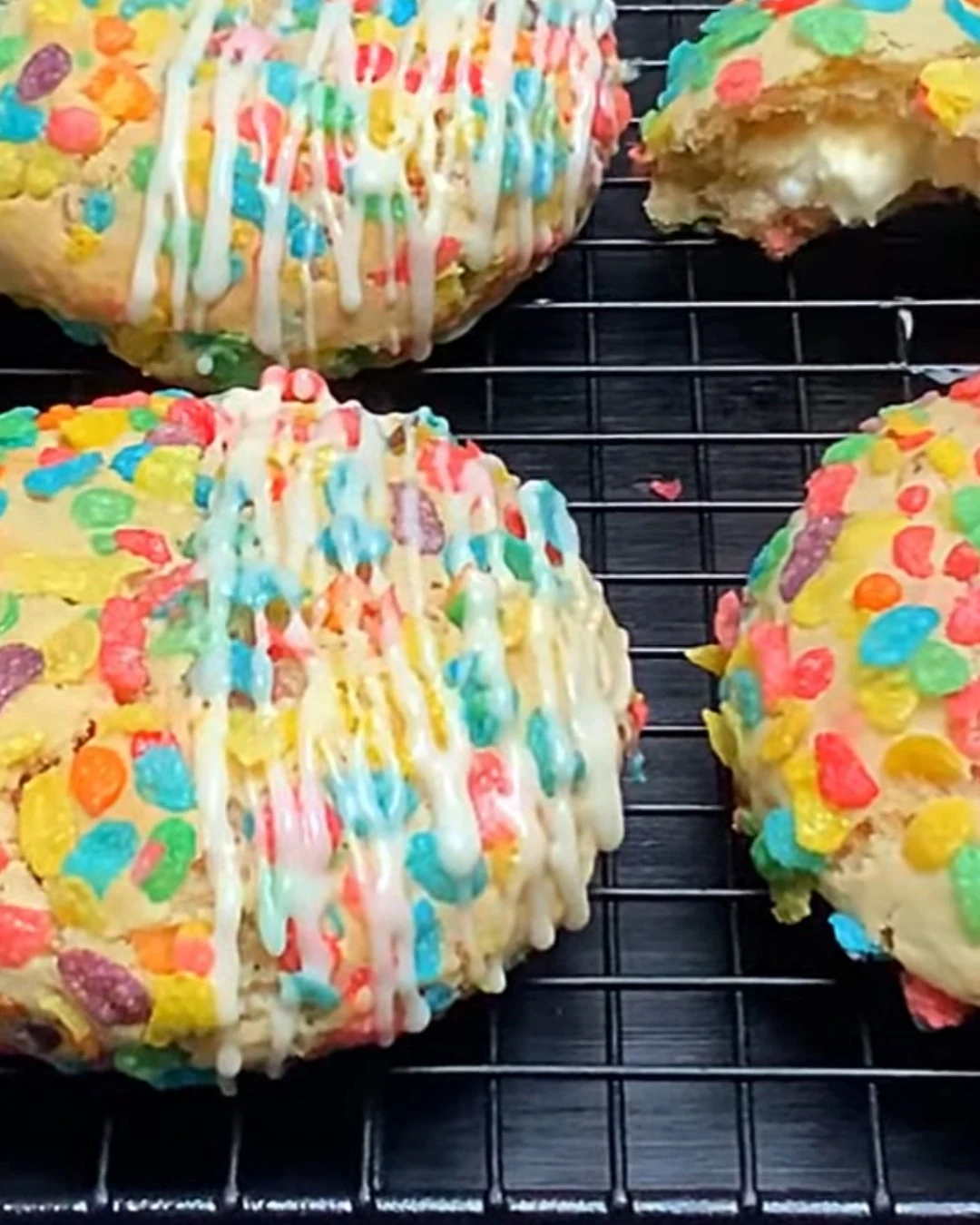 Delightful Fruity Pebble Marshmallow Cookies Recipe finished dish