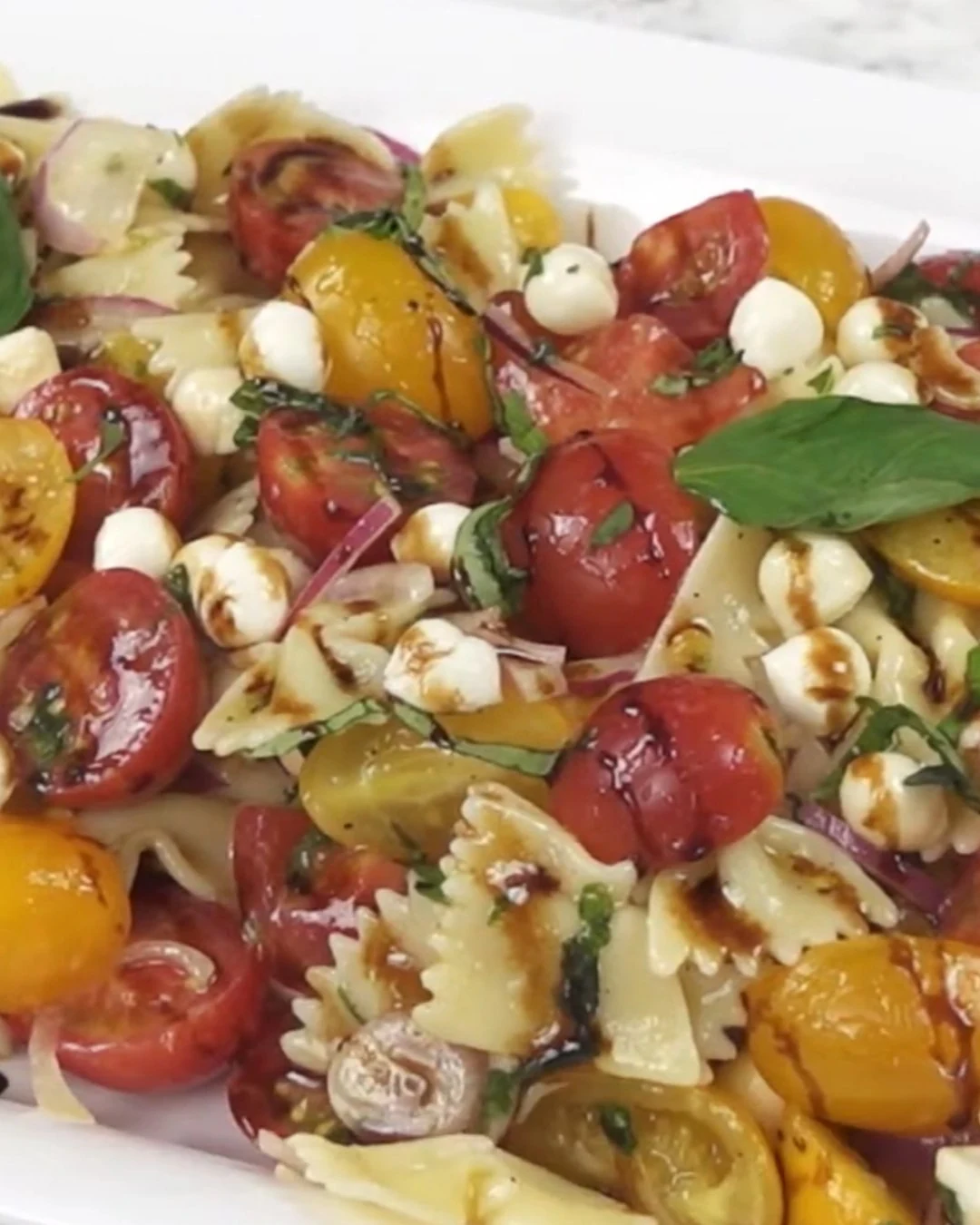 Discover the Best Caprese Pasta Salad Recipe finished dish