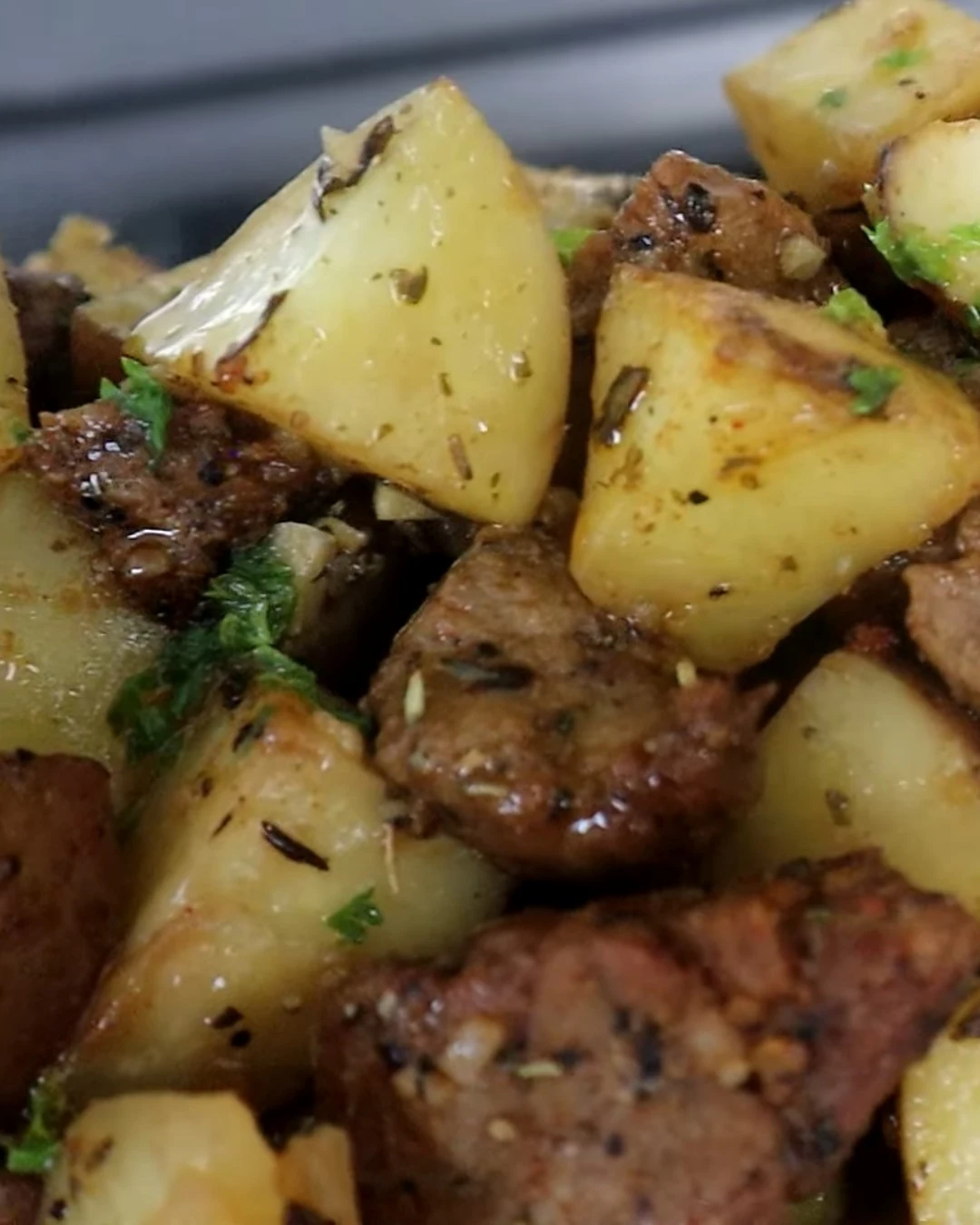 Easy Air Fryer Garlic Butter Steak Bites and Potatoes finished dish