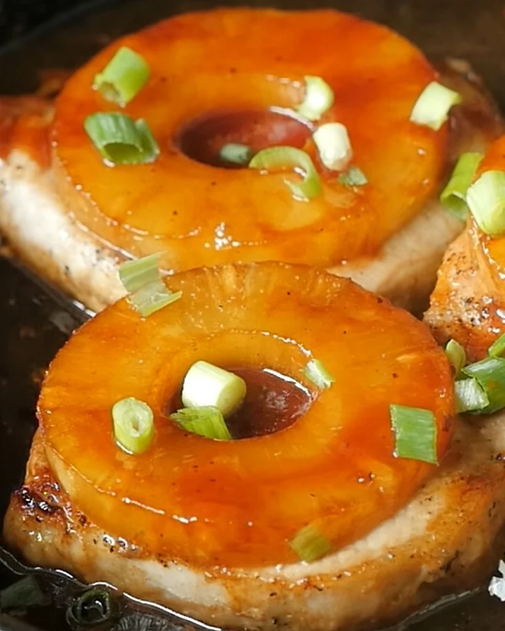 Easy Brown Sugar-Glazed Pork Chops with Caramelized Pineapple finished dish