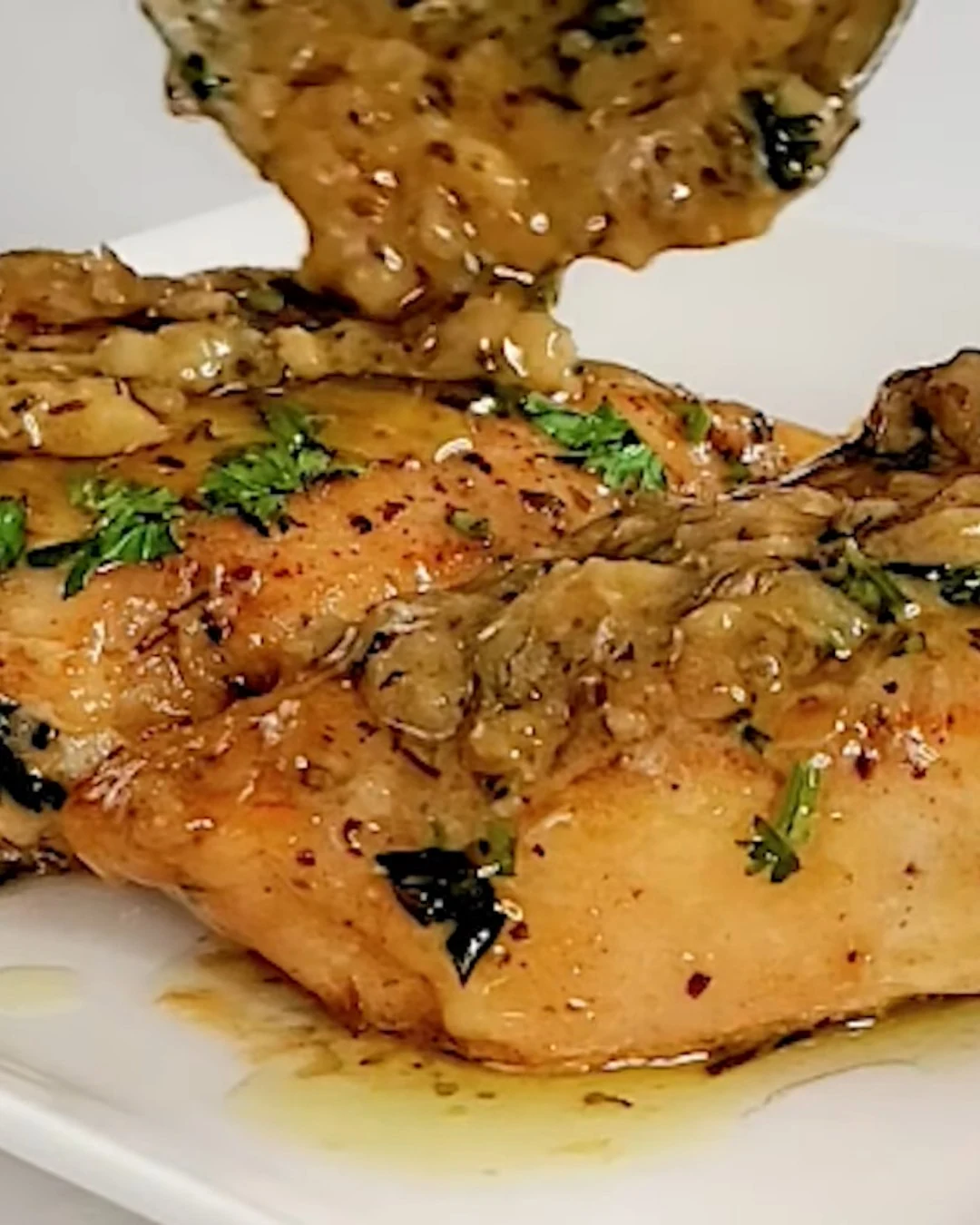 Easy Garlic Butter Chicken Recipe for Delicious Meals finished dish