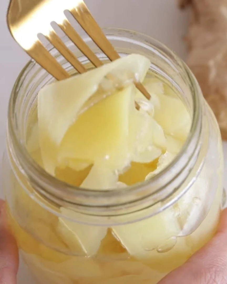 Easy Pickled Ginger Recipe for Sushi Lovers finished dish