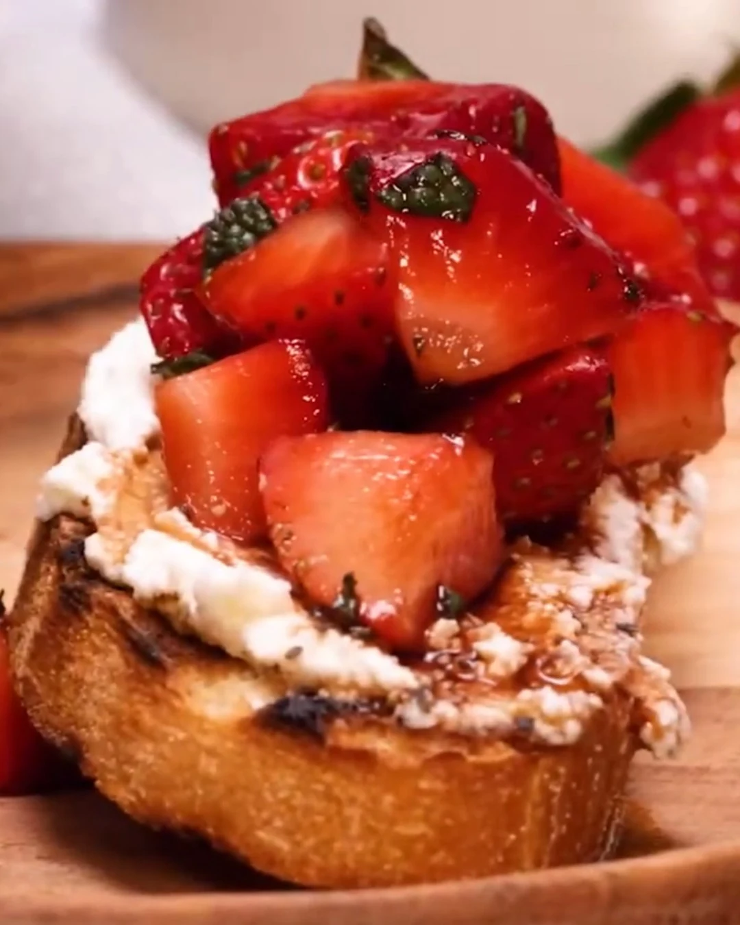 Elegant Crostini with Balsamic Strawberries and Ricotta finished dish