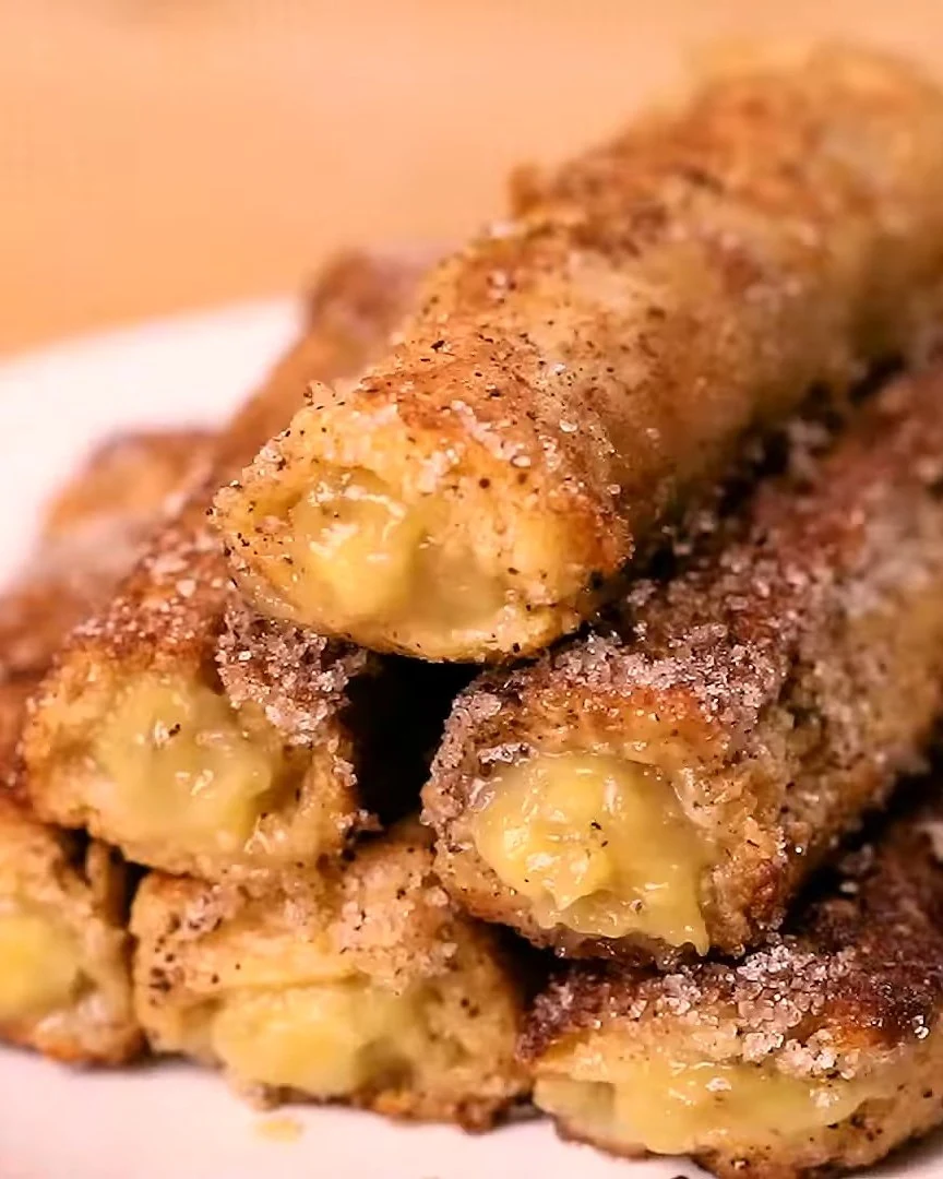 Indulge in Irresistible Banana French Toast Roll-Ups finished dish
