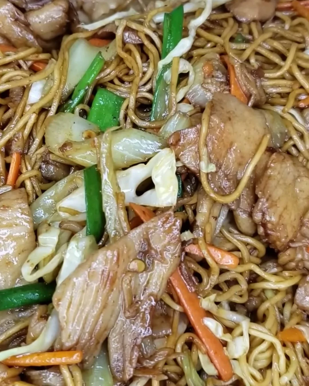 Quick and Tasty Chicken Chow Mein Recipe finished dish