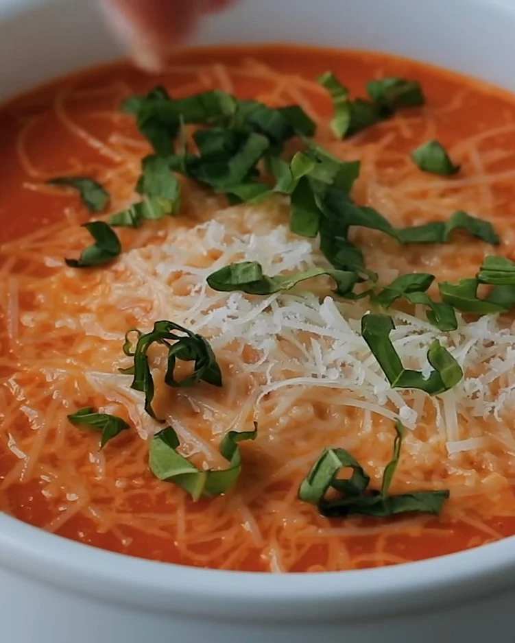 The Best Tomato Soup Recipe: Quick and Delicious finished dish